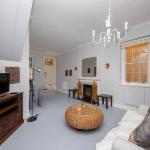 Vintage Nook 1 Bedroom Apartment in Green Point Cape Town