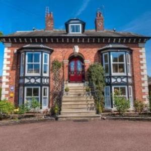 Brooklands Lodge - Bed & Breakfast