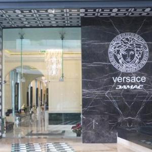 Versace Tower Luxury Suites - Downtown
