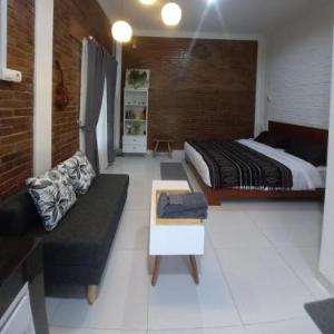 Guest House T