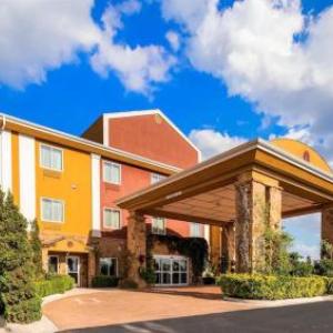 Best Western Plus Blanco Luxury Inn and Suites