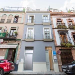 Loft duplex Sevilla wall