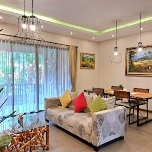 THE VARANA 4BR Private Pool Villa Vimala Hills