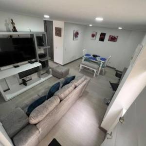 Apartamento amoblado Edificio Avanzzare T1-502