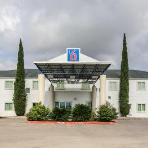 Hotels near Whitewater Amphitheater - Motel 6 New Braunfels