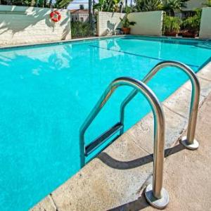 Hotels near Santa Barbara City College - Franciscan Inn & Suites