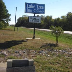 Lake Tree Inn & Suites
