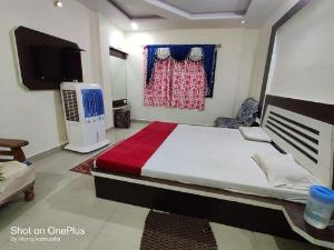 Hotel Prince Palace, Pachmarhi