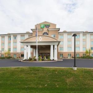 Holiday Inn Express and Suites Dickson City