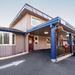 Hotels near Enumclaw Expo Center - Cedars Inn Enumclaw
