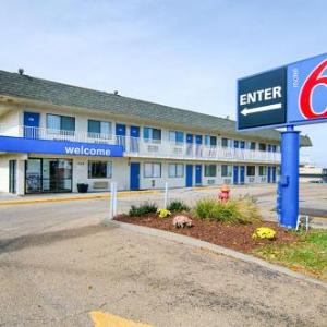 Motel 6-Topeka KS - Northwest