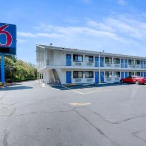 Western Washington University Hotels - Motel 6-Bellingham WA