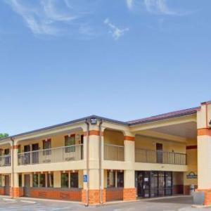 Days Inn by Wyndham Acworth