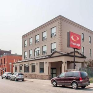 Hotels near Cowboy Ranch London - Woodstock Inn and Suites