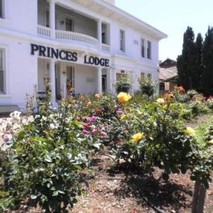 Norwood Concert Hall Hotels - Princes Lodge Motel