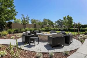 Courtyard by Marriott Roseville Galleria Mall/Creekside Ridge Drive, Roseville