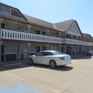 Park City Arena Hotels - Executive Inn Wichita