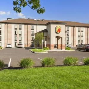 Hotels near Broken Goblet Bensalem - Super 8 by Wyndham Mount Laurel