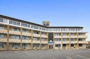 Days Inn & Suites by Wyndham North Bay, North Bay