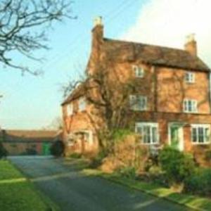 Ingon Bank Farm Bed And Breakfast