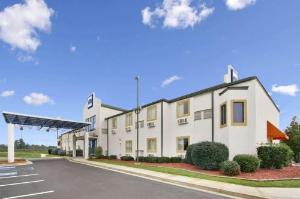 Howard Johnson by Wyndham Tifton, Tifton