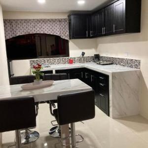 Hospedaje Ana Lu 2 Only 10 minutes from airport