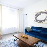 428-2E Newly furnished 2BR Prime Midtown sleeps 5 New York