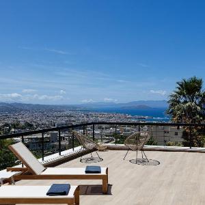 Villa City View - Heated Pool & Gym & Sauna - Majestic views - 5 min drive from center