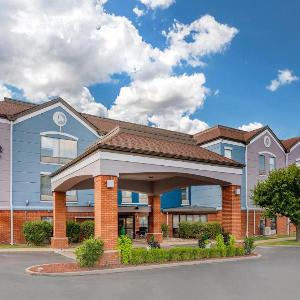 Comfort Inn & Suites Saint Louis Lafayette Square