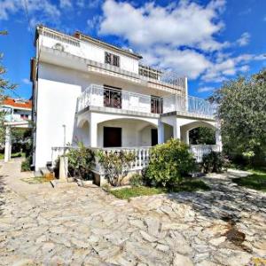 Apartments Diana Lovetovo