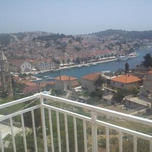 Studio apartment in Hvar town with sea views terrace air conditioning WiFi 3615-5