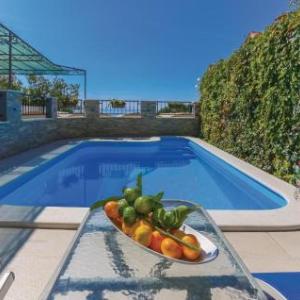 Holiday home Podstrana 42 with Outdoor Swimmingpool