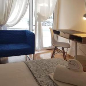 Coral Athens Centrer - 35 BD  2 BATH