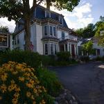 Hartstone Inn & Hideaway