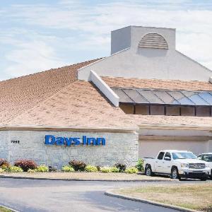 Days Inn by Wyndham Middleburg Heights