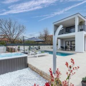 Villa Lucia with Jacuzzi and Private Pool