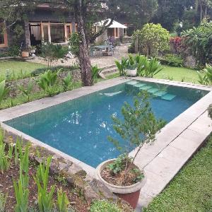 FAMILY FUN & RELAXATION IN A COOL MOUNTAINOUS AREA