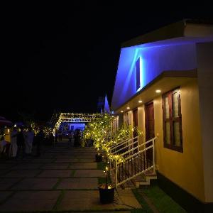 Lakeway Resorts
