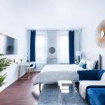 83-2FE UES Central Park Newly Furnished Studio