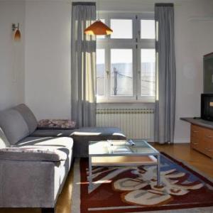 Apartment Mejtas with free parking