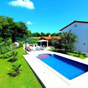 House and Apartments in Labin 8758