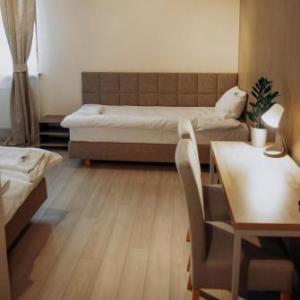 Redwood Hostel by EASY RENT Apartments