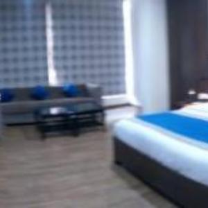 JB SKYHILTON INN