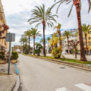 Isabel - modern apartment in the center of Moraira