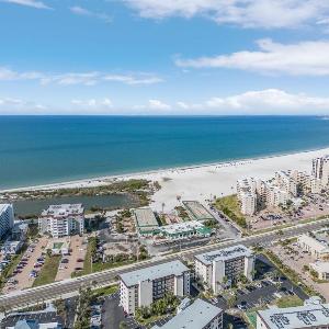 Estero Cove 523 - Beautifully Updated!! condo