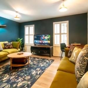 Luxury 3-Bed Chester Townhouse by Rework Accommodation