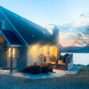 Blue Moon Cottage