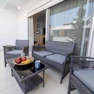 Heronissos City Center Apartment