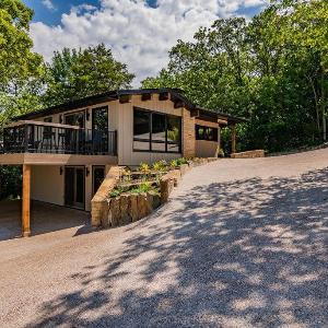 Rock Ledge Retreat
