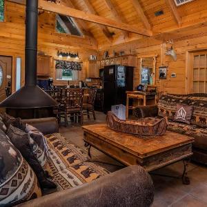 Moose Lodge w/HotTub